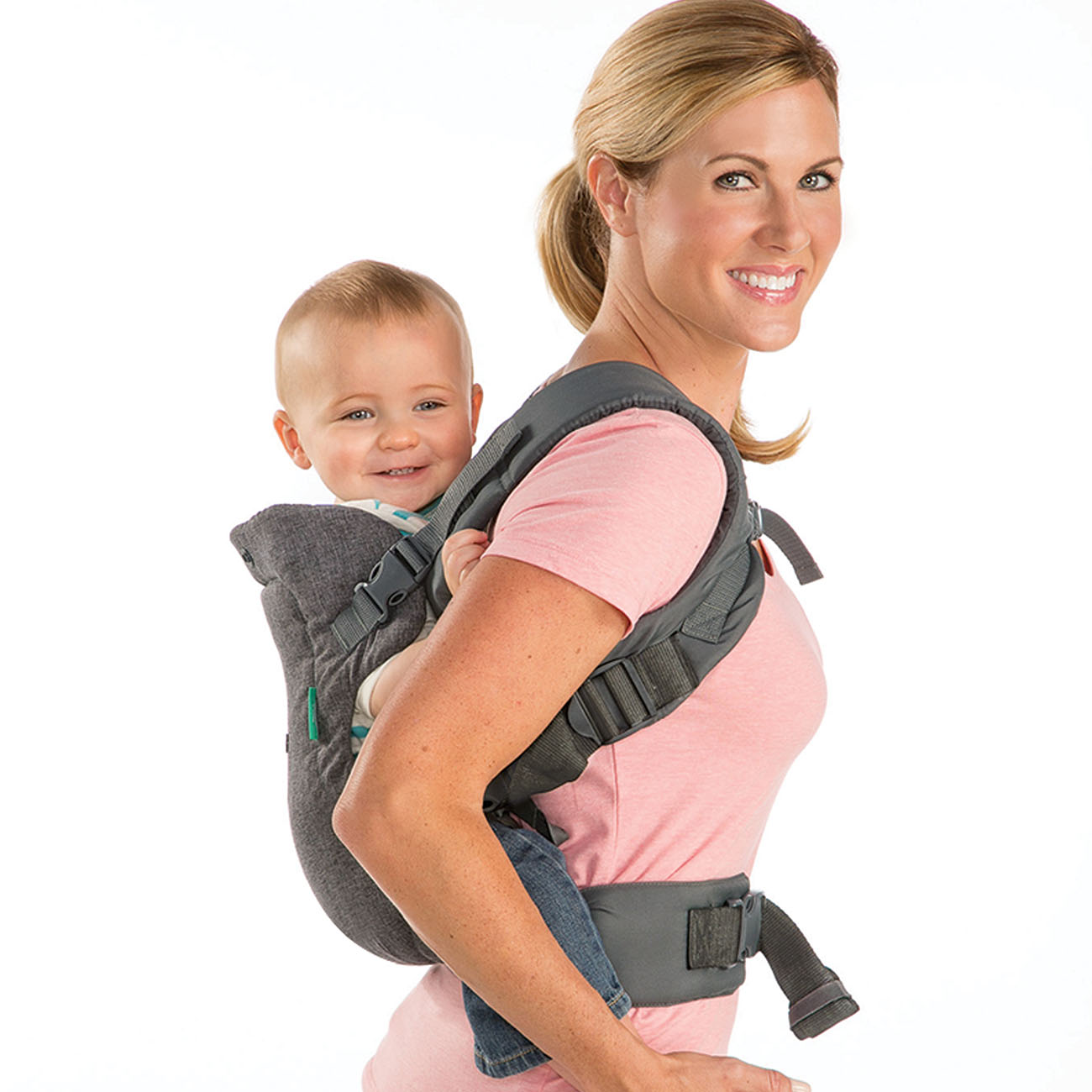 baby carrier-baby carry-newborn carrier-baby-toddler carrier-baby seat-padded straps-mom with baby-baby at the back